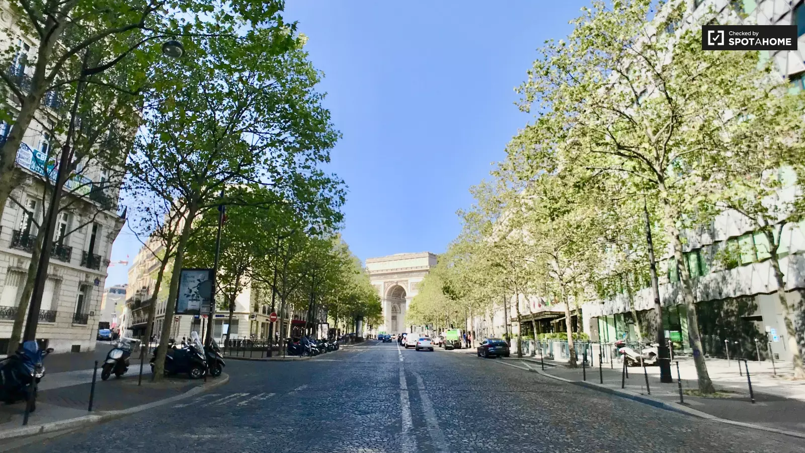 Appartement Rue Arsène Houssaye à Paris