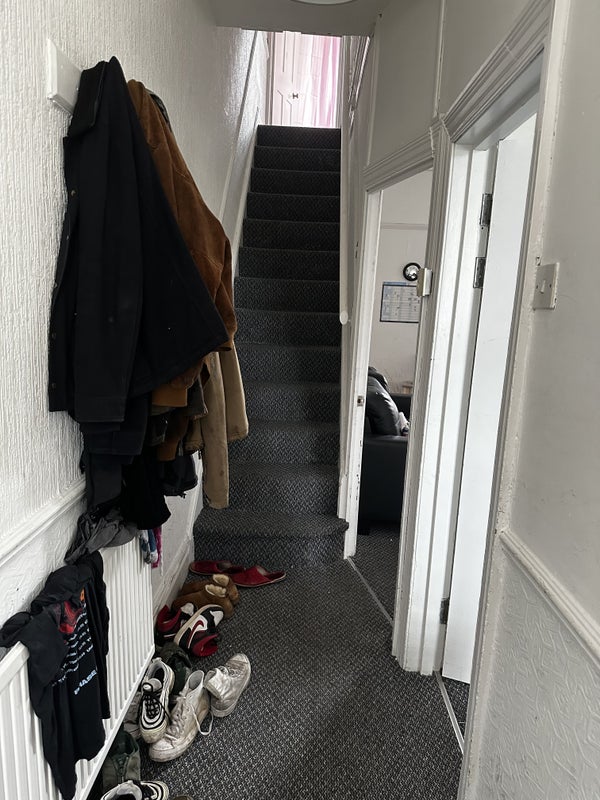 Room Platt Lane in Manchester