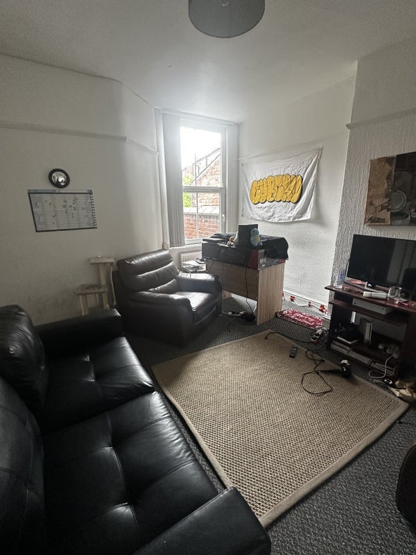Room Platt Lane in Manchester