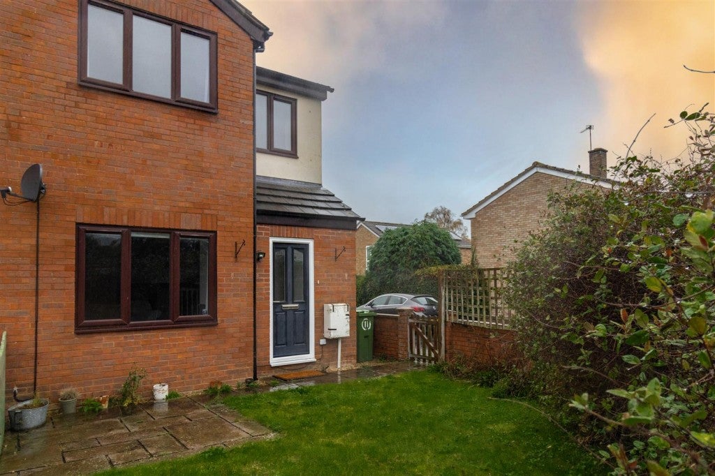 House Ash Close in Cheltenham