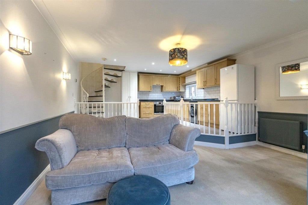 House Ash Close in Cheltenham