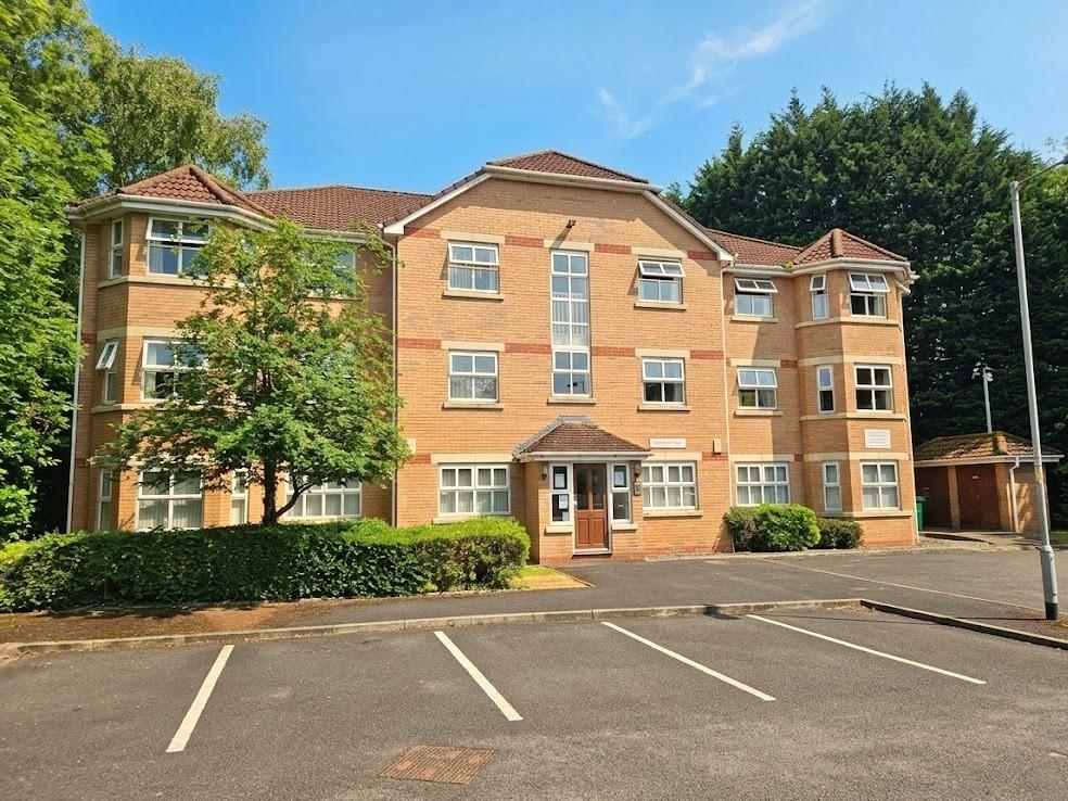 Flat Dunmaston Avenue in Manchester