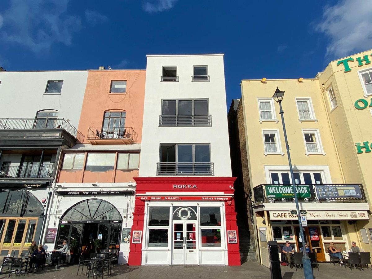 Flat Harbour Parade in Thanet