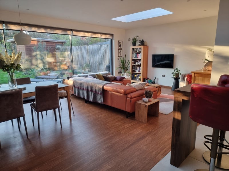 Room Perryn Road in Greater London