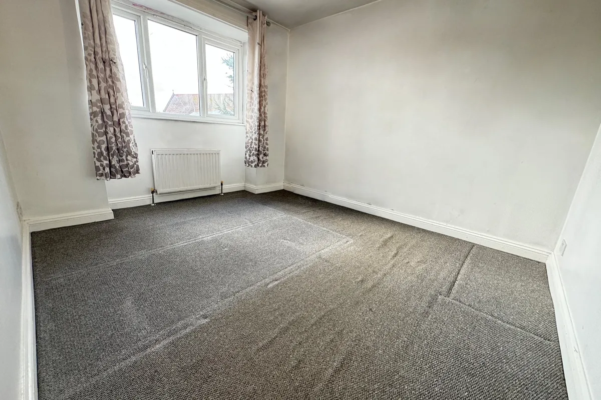 Flat Adeline Road in Bournemouth