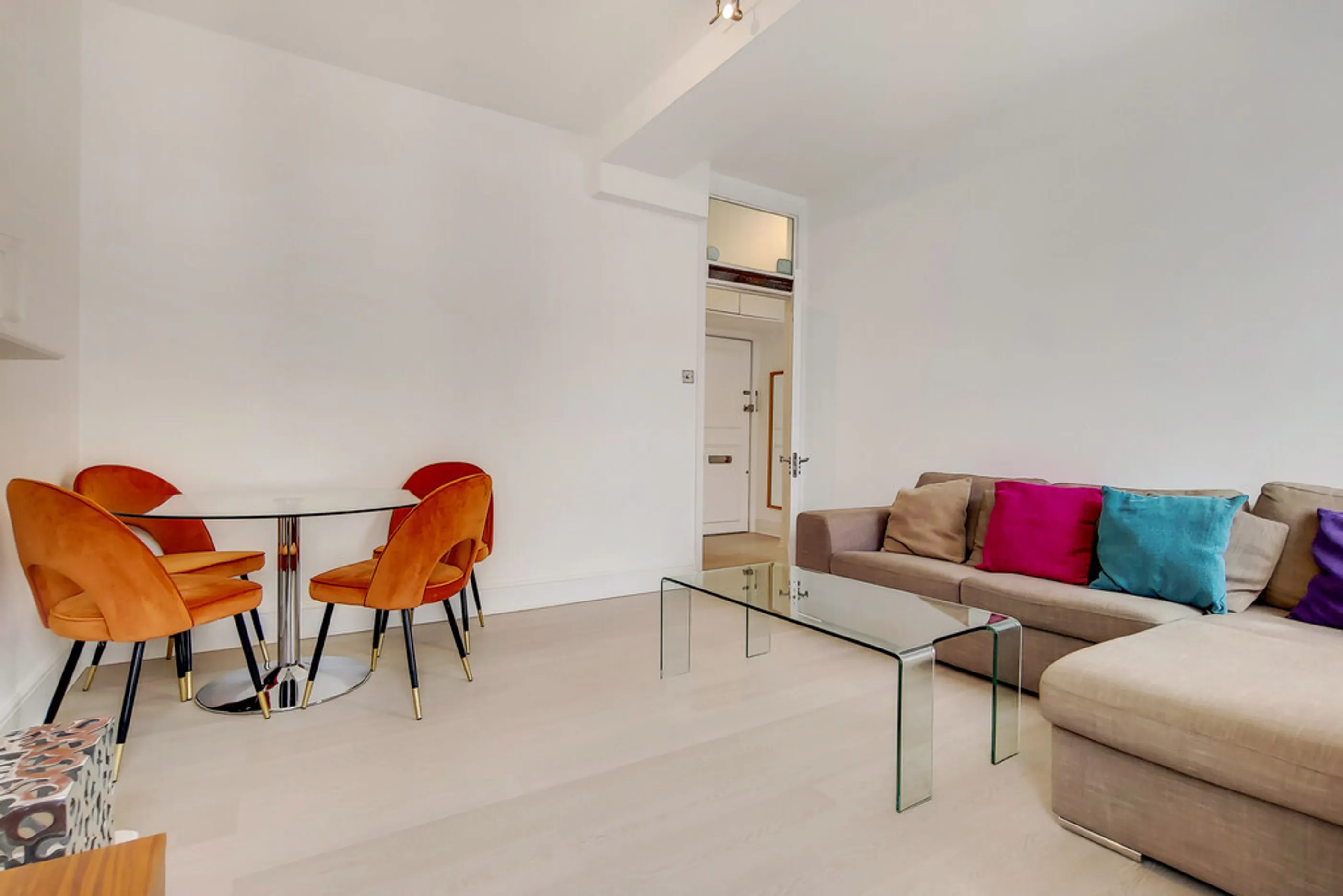Flat Caroline Place Mews in City of Westminster