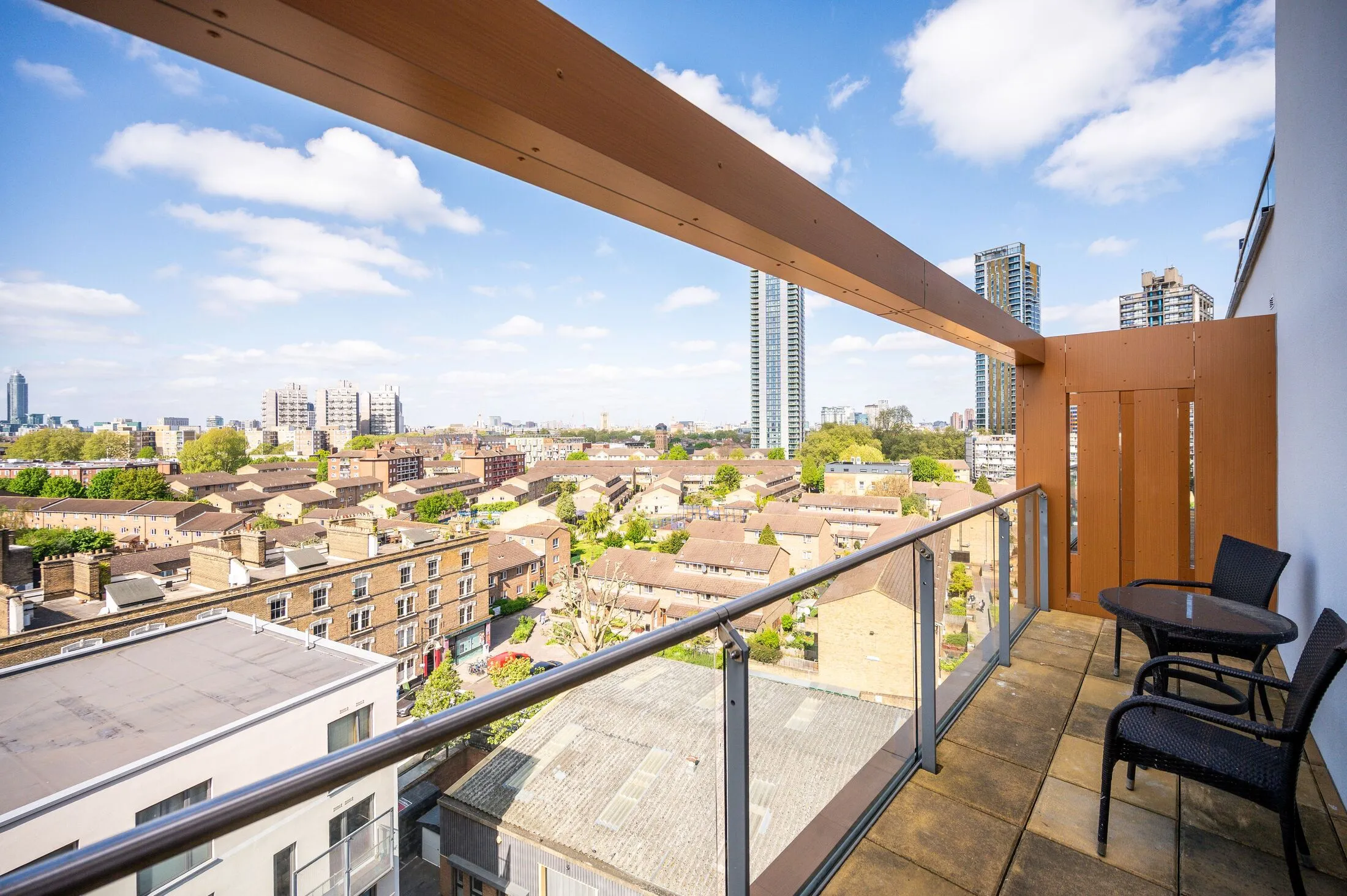 Flat Crampton Street in Greater London
