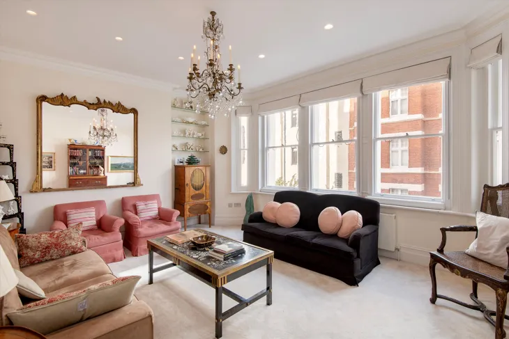 Flat Sedding Street in Greater London