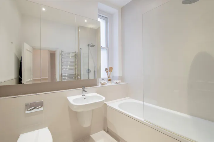 Flat Sedding Street in Greater London