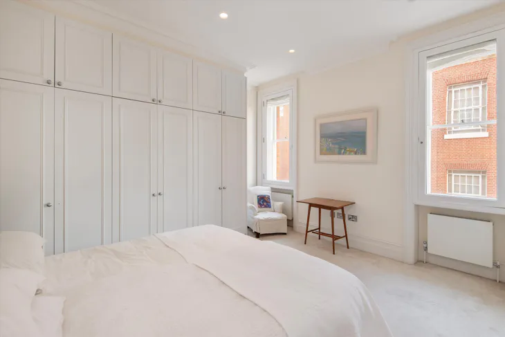 Flat Sedding Street in Greater London