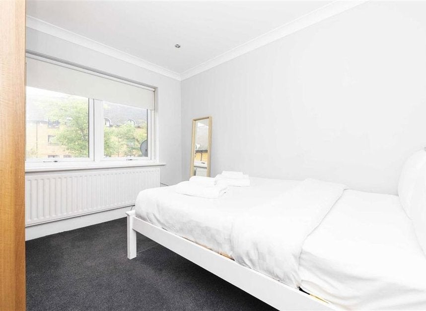 House Fowey Close in Greater London