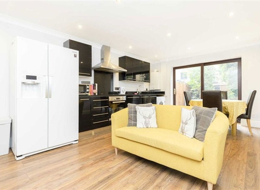 House Fowey Close in Greater London