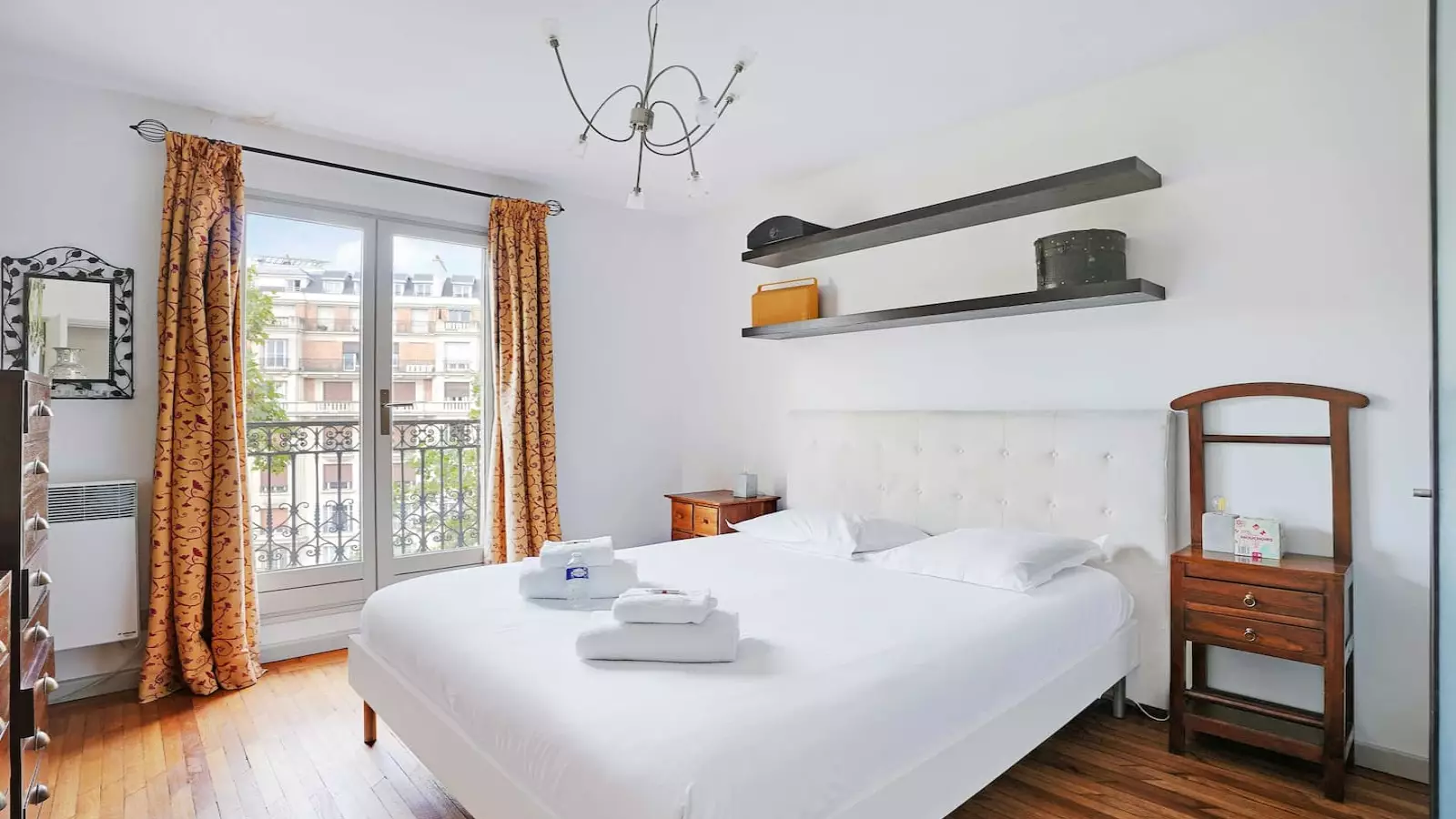 Flat Boulevard Gouvion-Saint-Cyr in Paris
