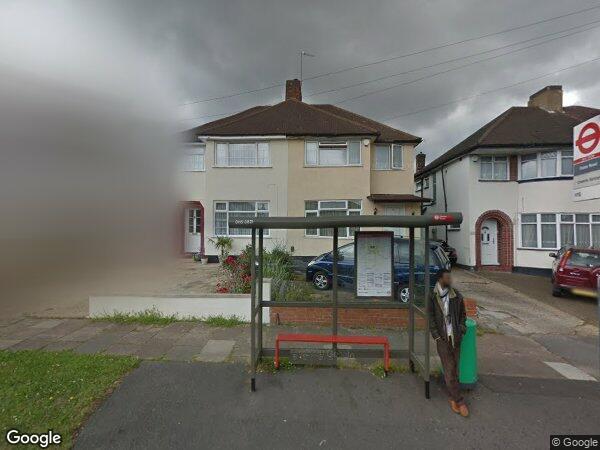 House Kenton Lane in Greater London