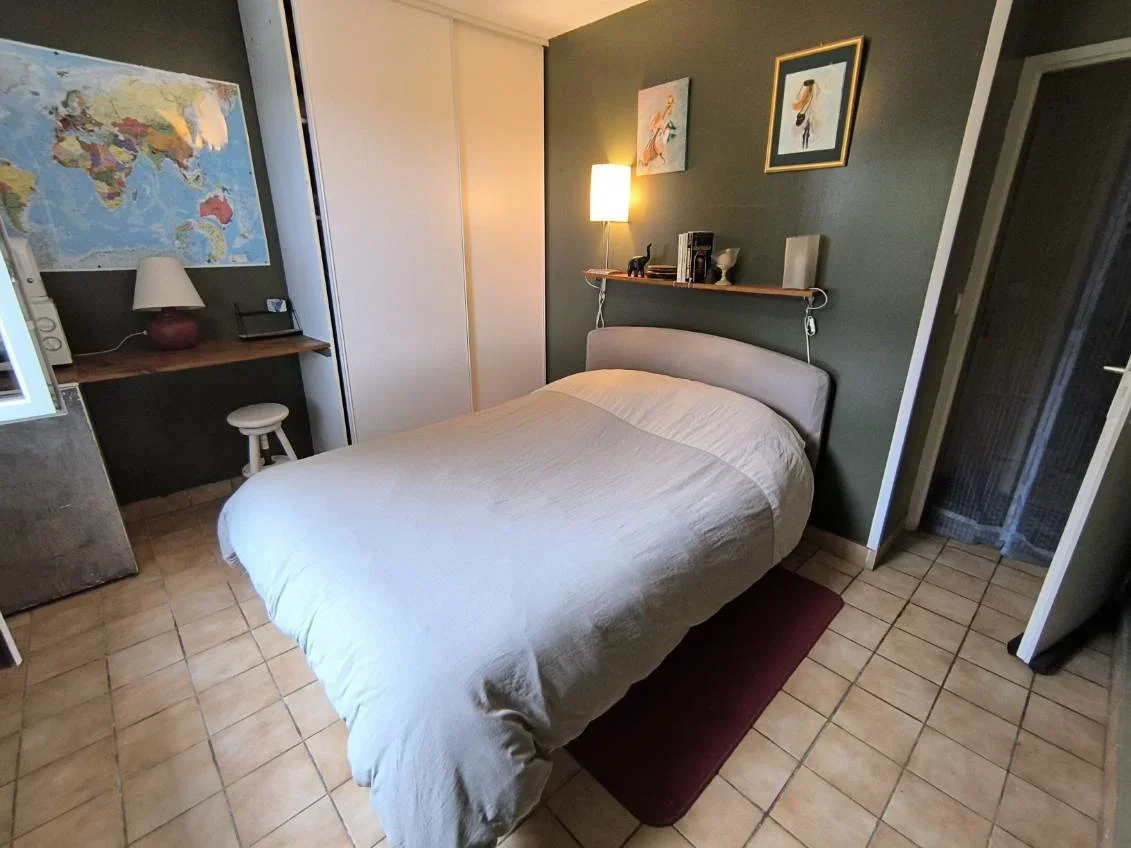 Room Rue des Terres Rouges in Saint-Éloy-de-Gy