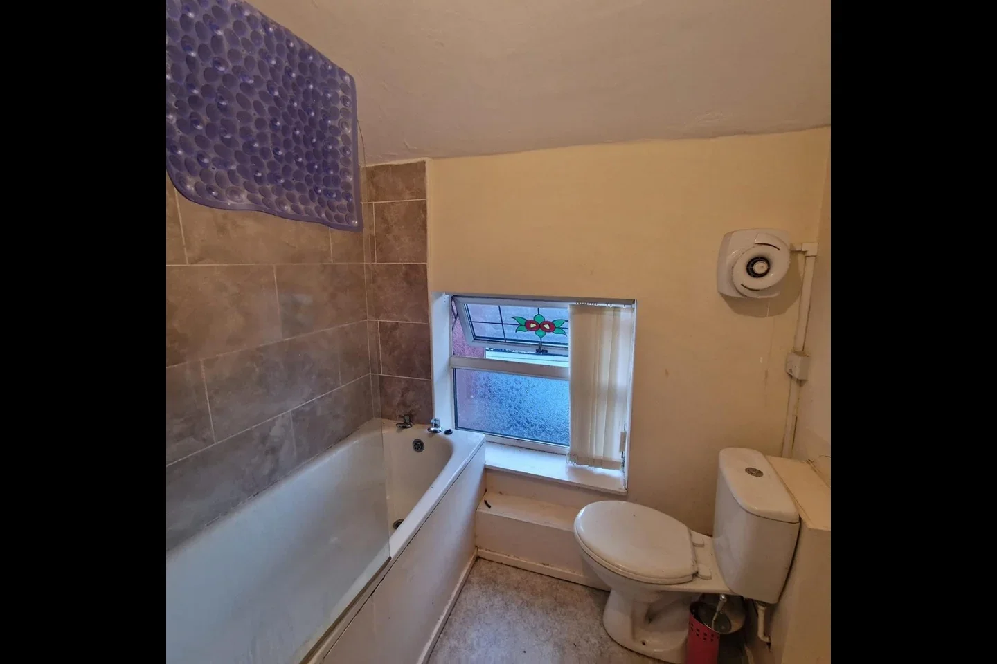 Flat Picton Crescent in Liverpool