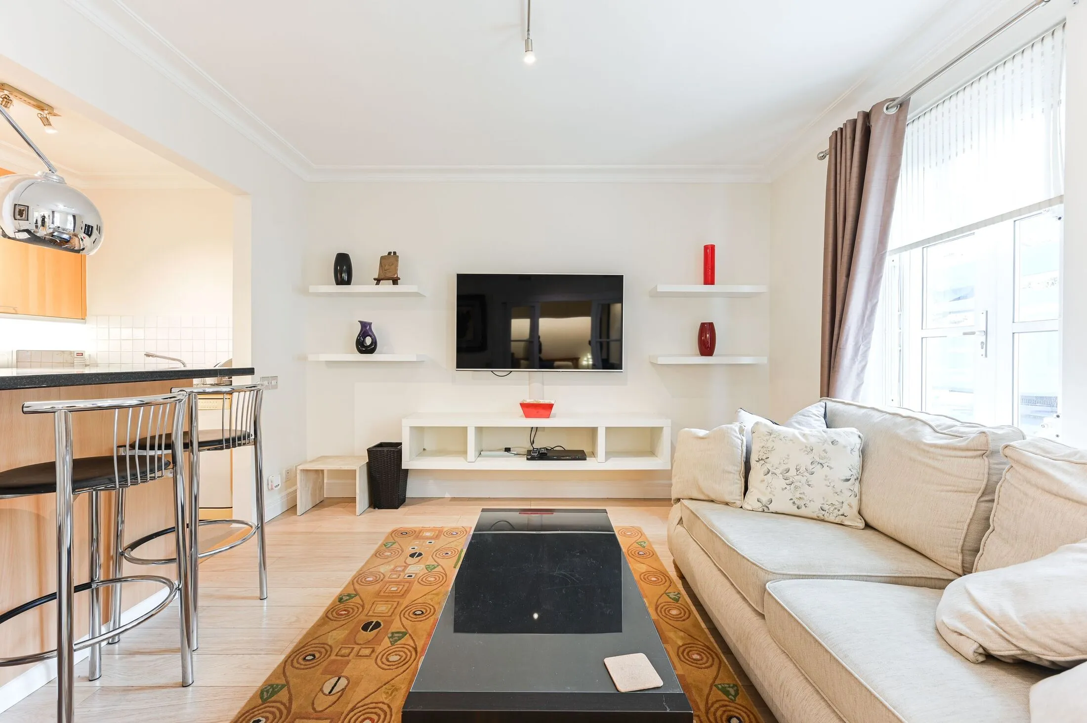 Flat Devonshire Place in Greater London