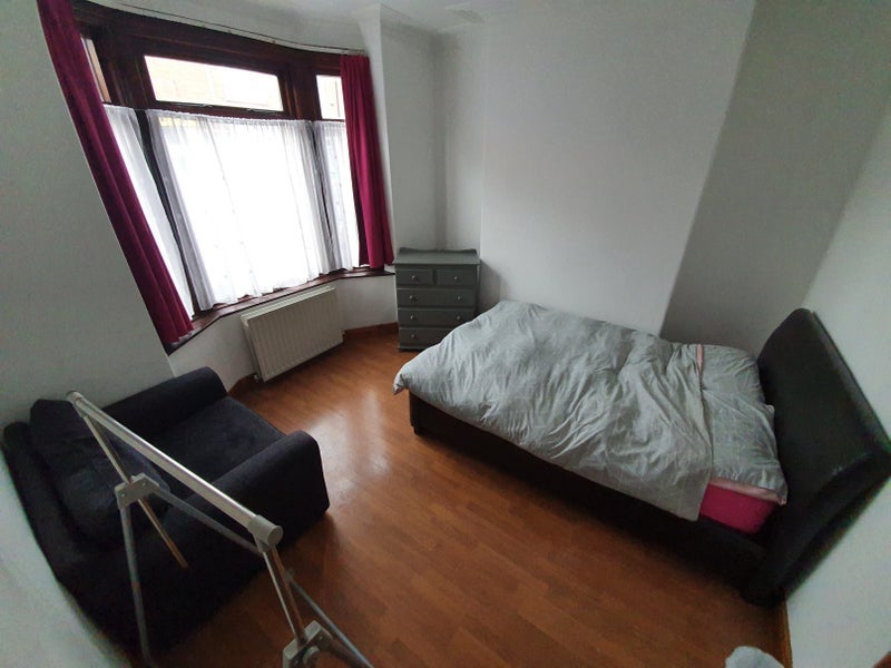 Room Parliament Road in Middlesbrough