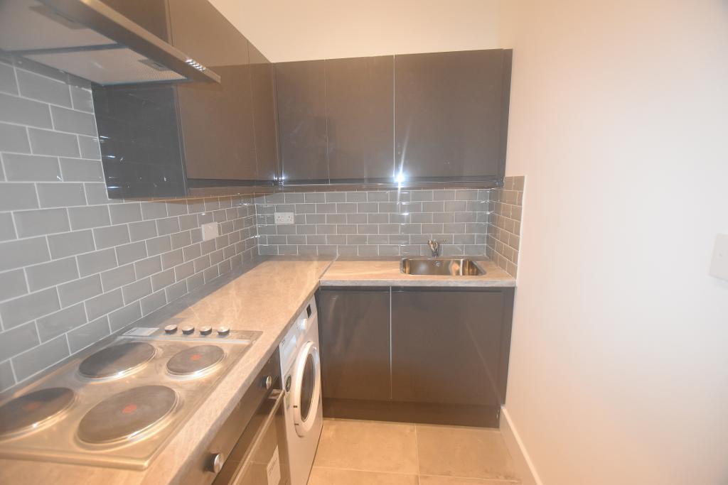 Flat Uxbridge Road in Greater London