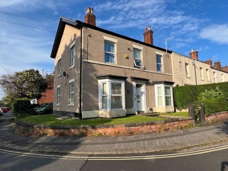 Flat Cross Street in Chesterfield