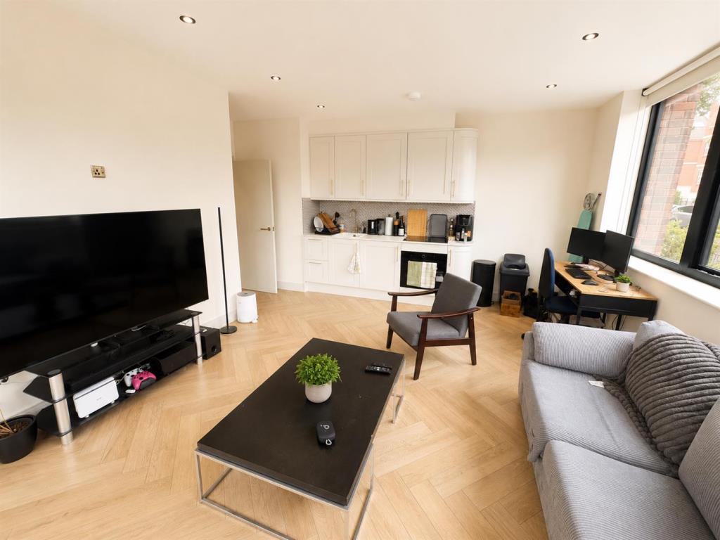 Flat Davigdor Road in Hove