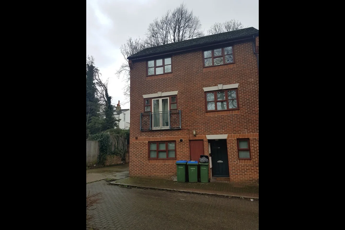 House Congleton Grove in Greater London