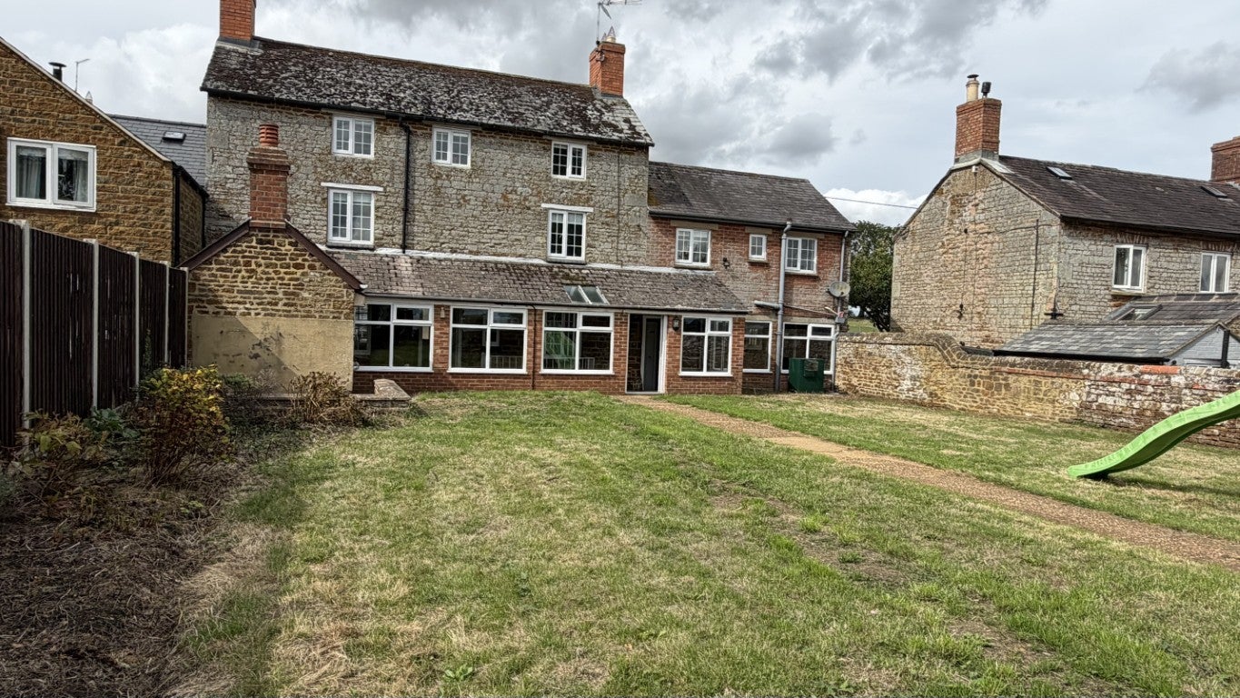 House Banbury Lane in Thorpe Mandeville