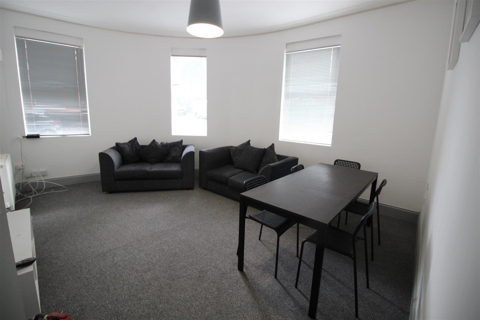 Flat Caulton Street in Nottingham