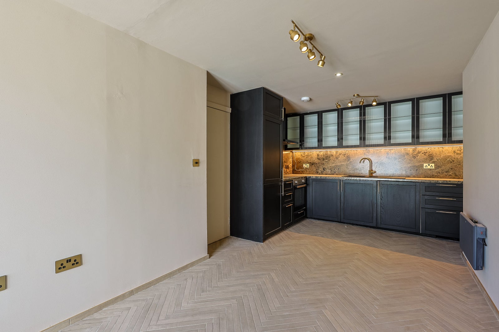 Flat Beech Grove in Greater London