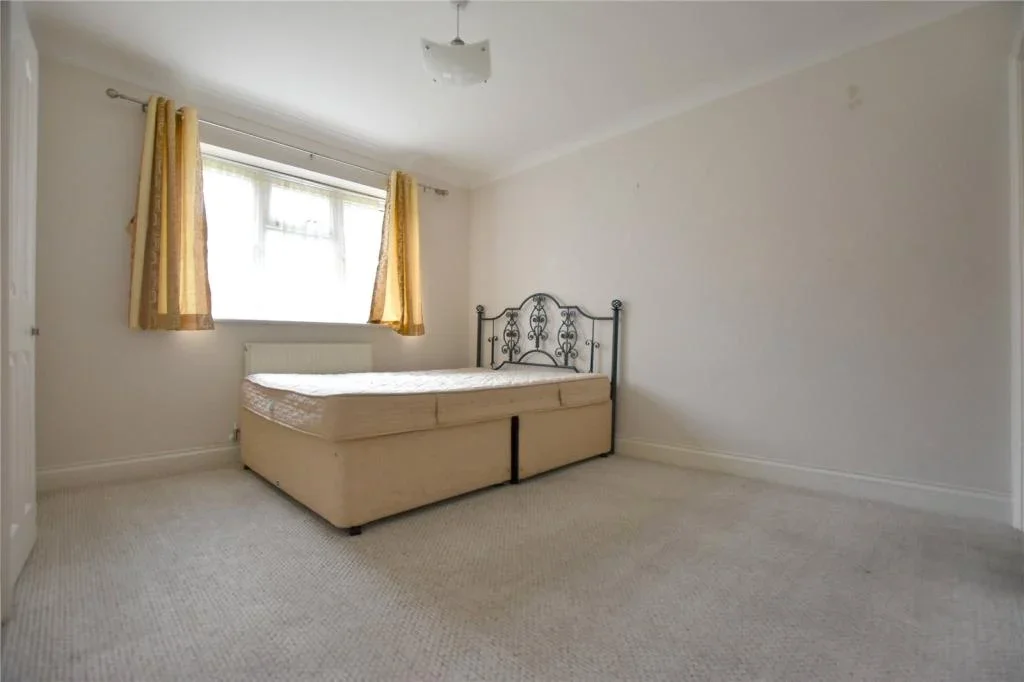 Flat Maresfield in Greater London