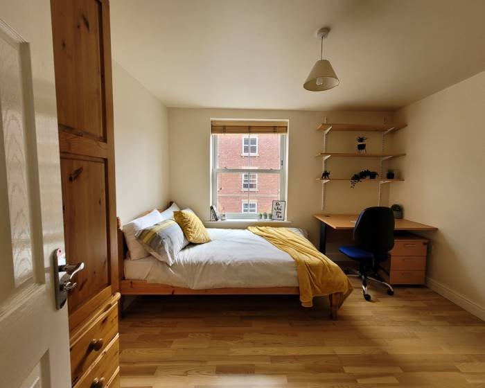 Room Broadgate in Coventry