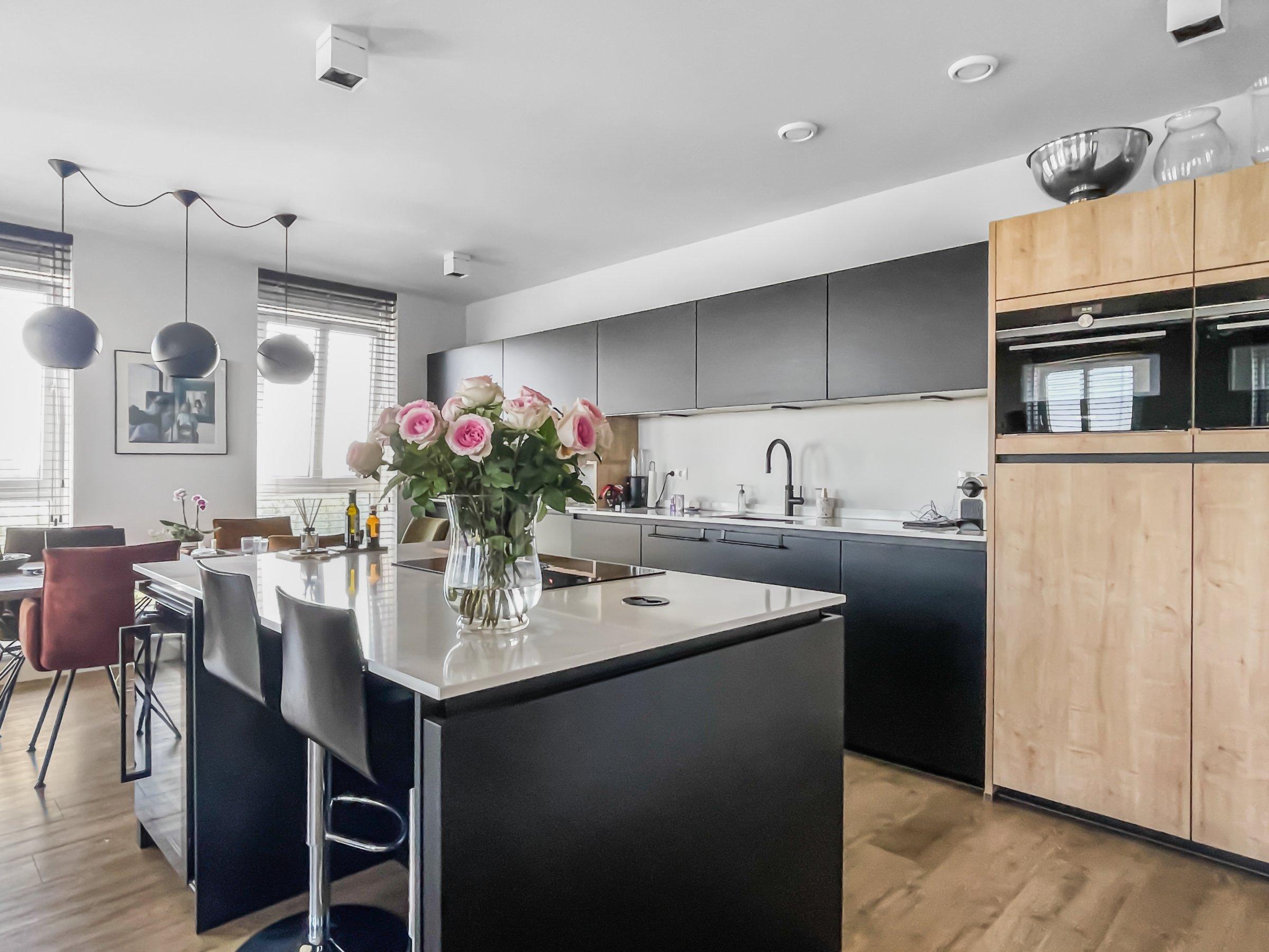 Appartement te huur: Buenos Airesstraat, Almere