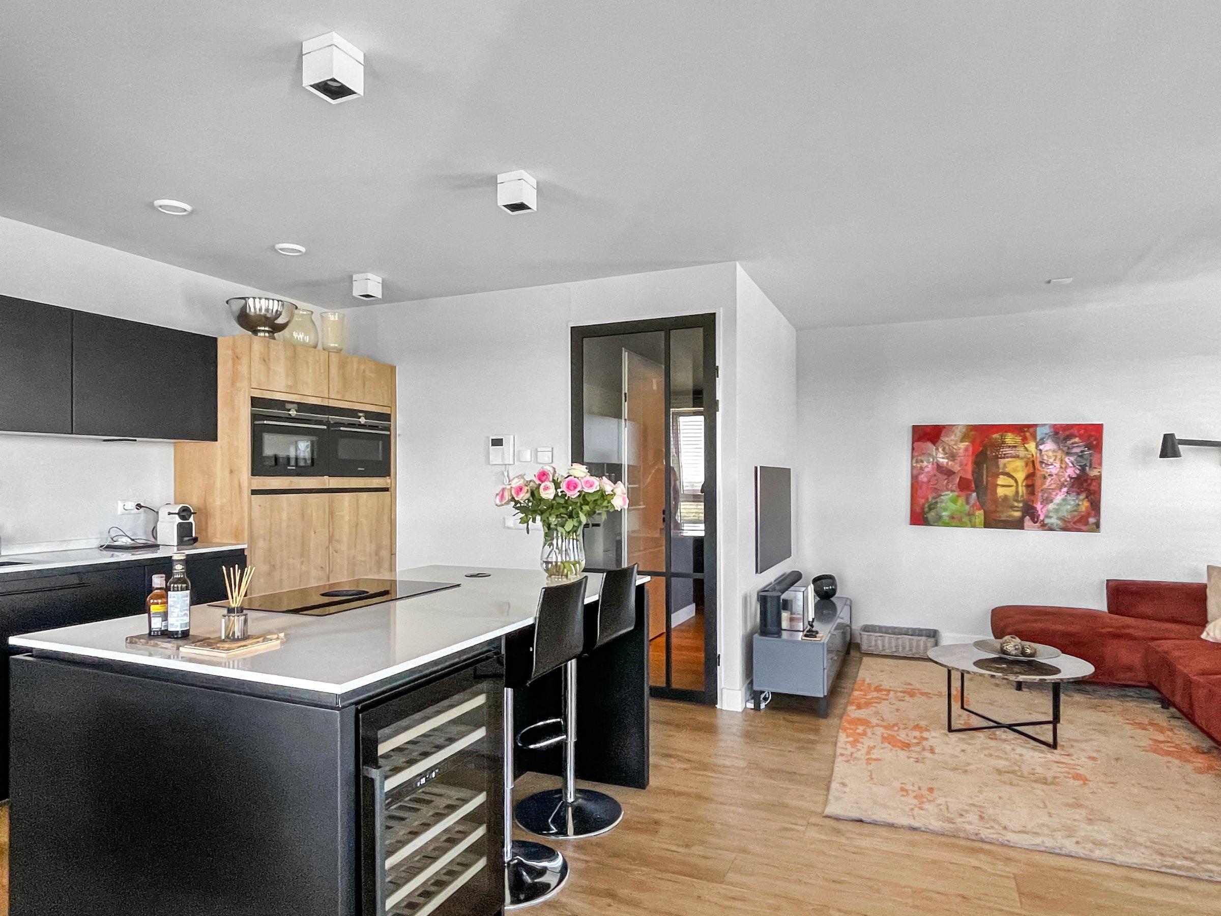 Appartement te huur: Buenos Airesstraat, Almere