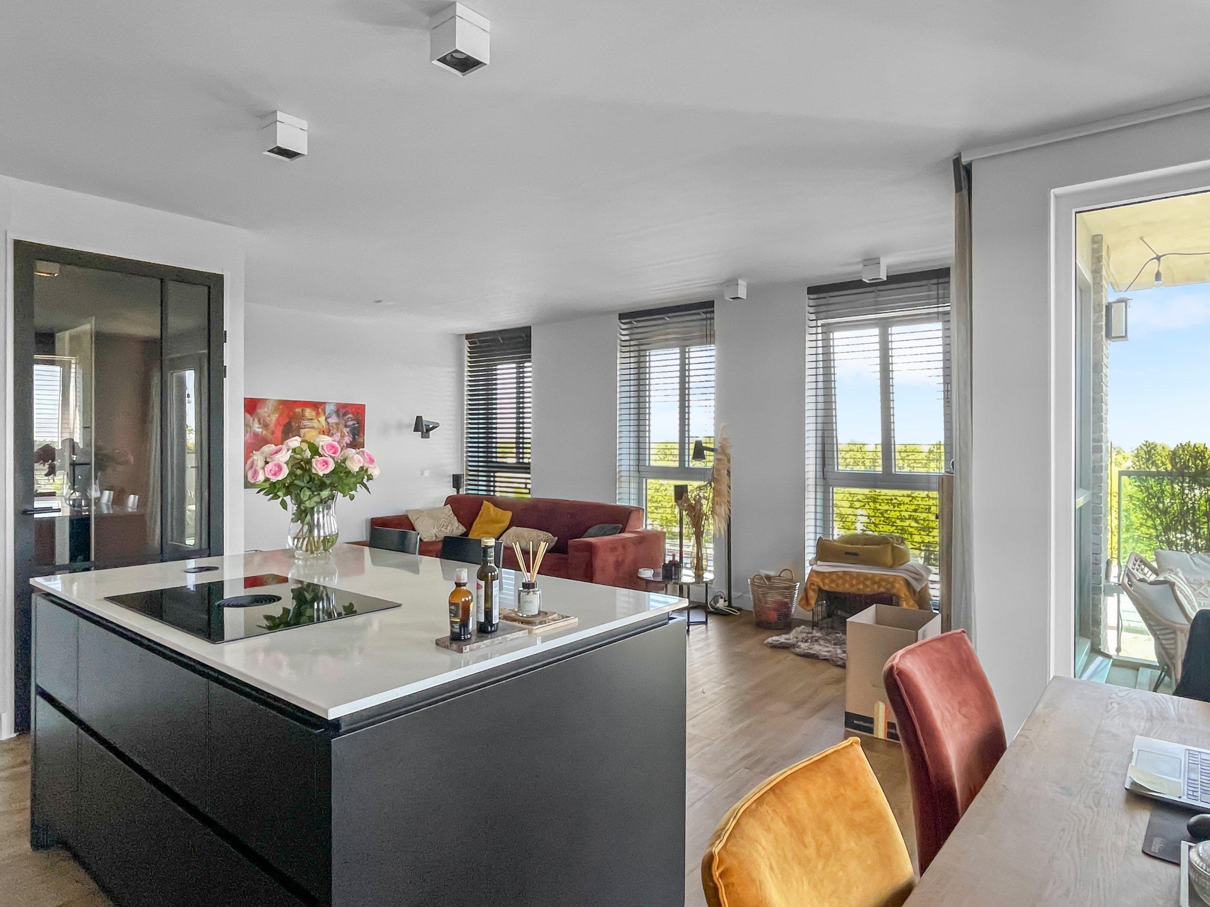 Appartement te huur: Buenos Airesstraat, Almere