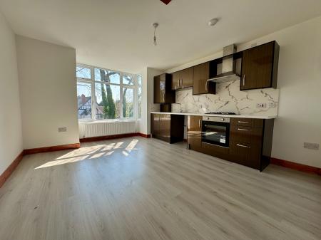 Flat Buchanan Avenue in Bloxwich