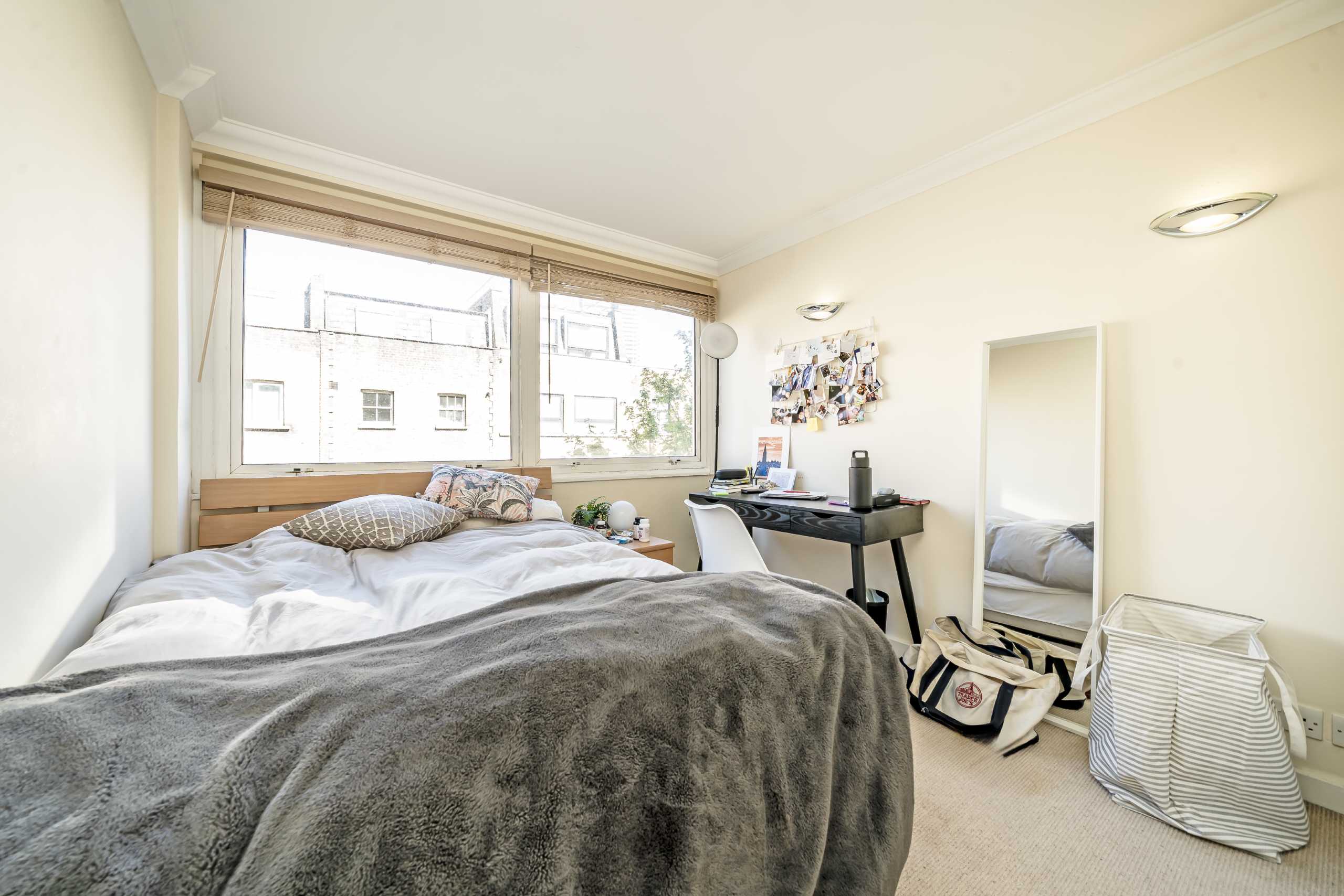 Flat Fitzroy Street in Greater London