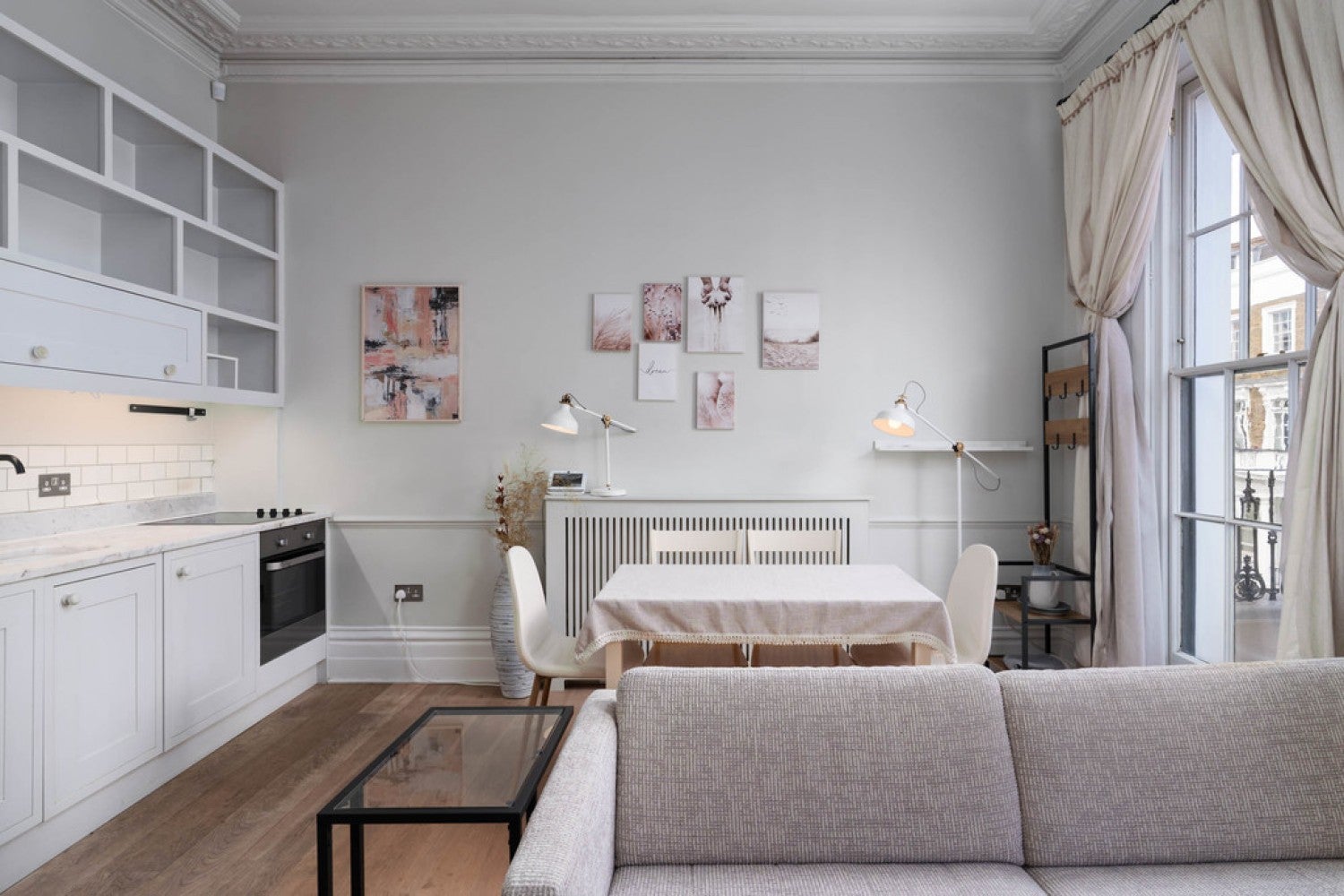 Flat Alderney Street in City of Westminster