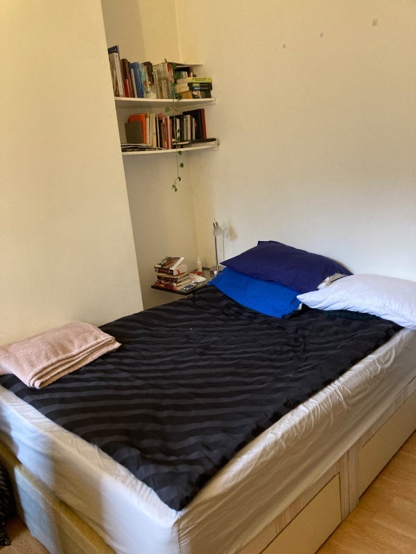 Room Wansey Street in Greater London