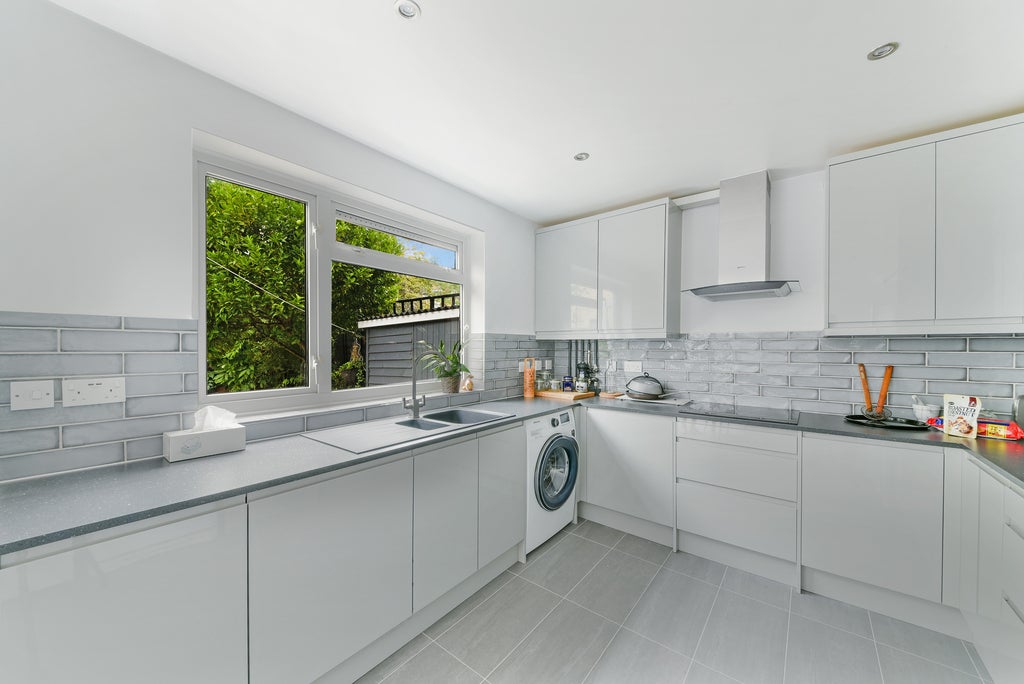House Dray Gardens in Greater London