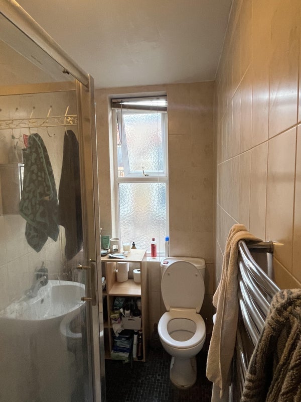 Room Green Lanes in Greater London