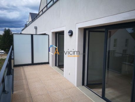Flat Rue des Douglas in Saint-Cyr-en-Val