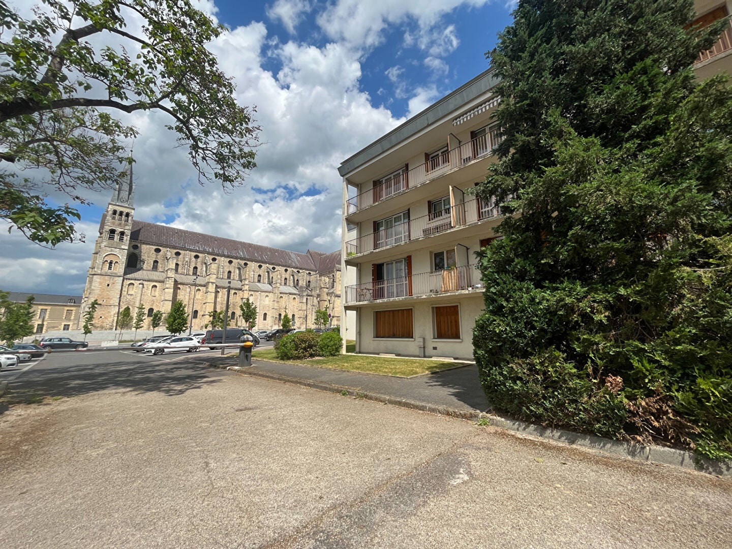 Flat Rue Ponsardin in Reims