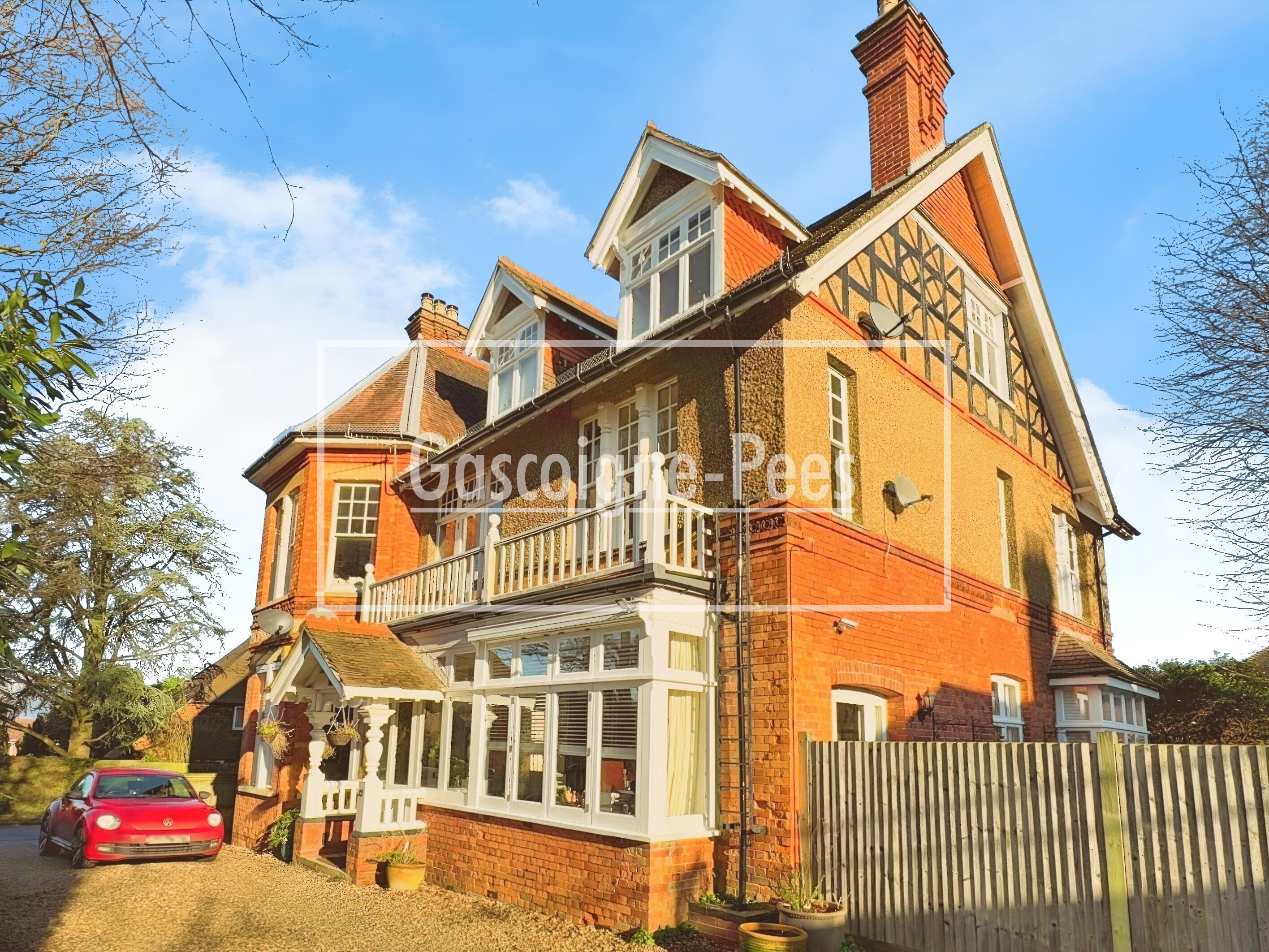 Flat Boxgrove Road in Guildford