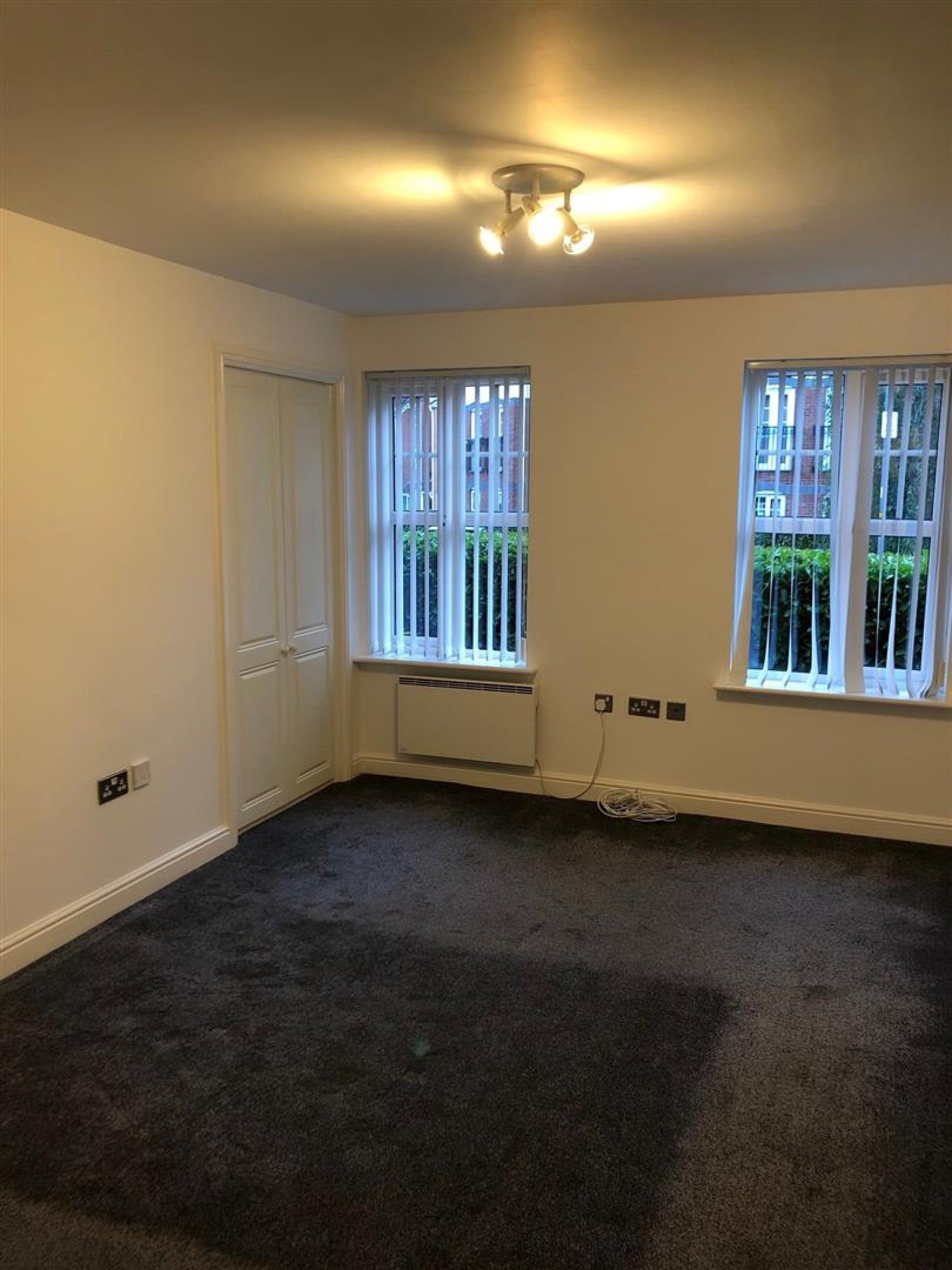 Flat Cromwell Avenue in Tameside