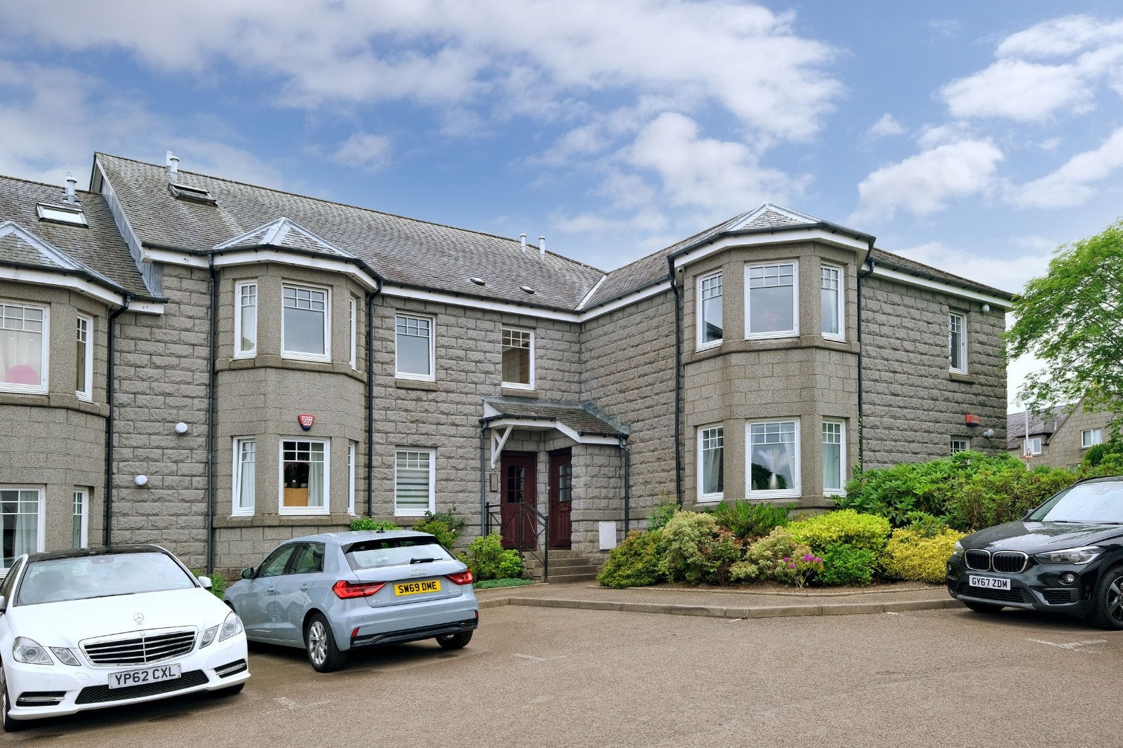 Flat Cults Avenue in Aberdeen City
