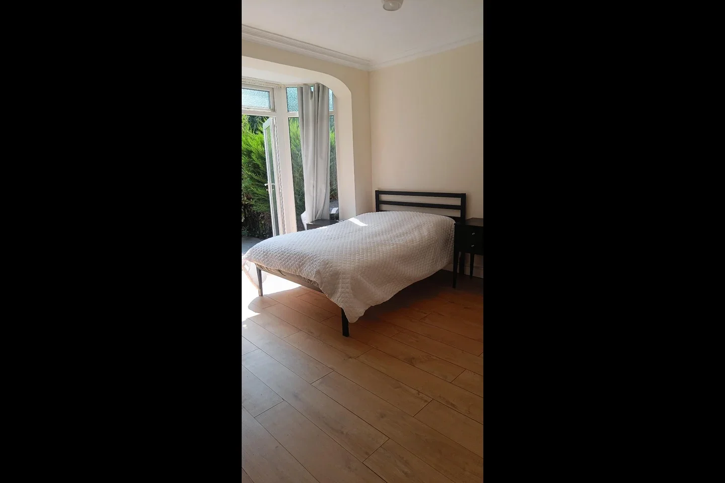 Room Church Close in Greater London
