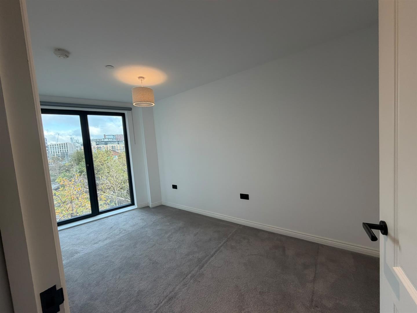 Flat Springwell Road in Leeds