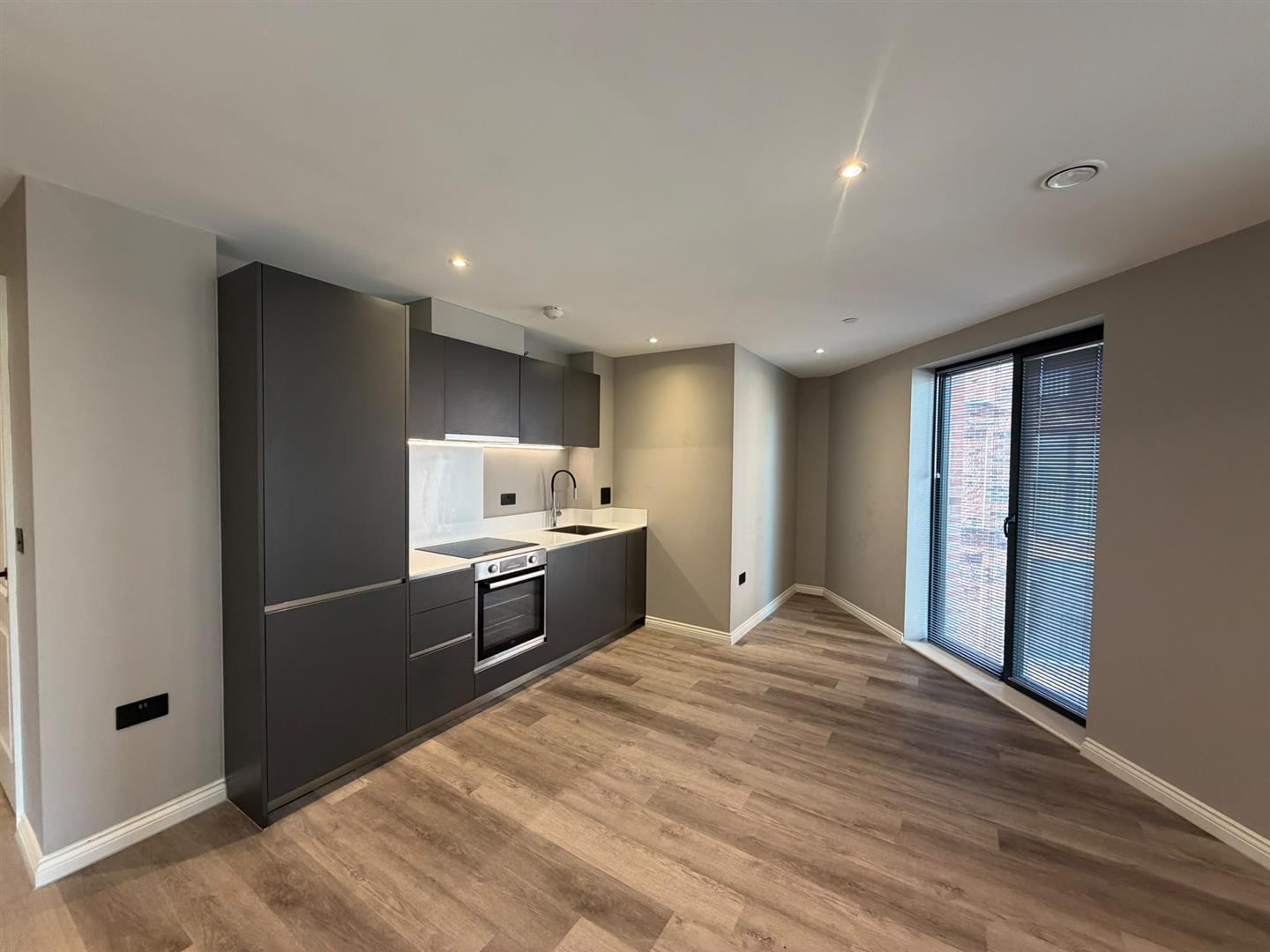 Flat Springwell Road in Leeds