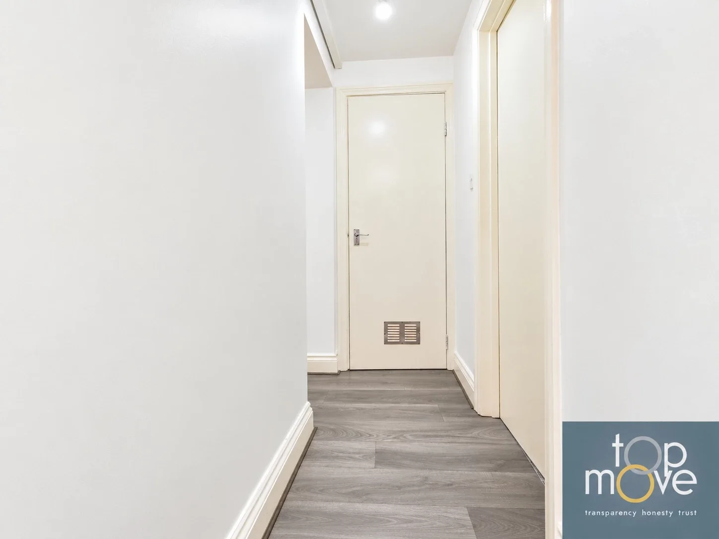 Flat Selsdon Road in Greater London