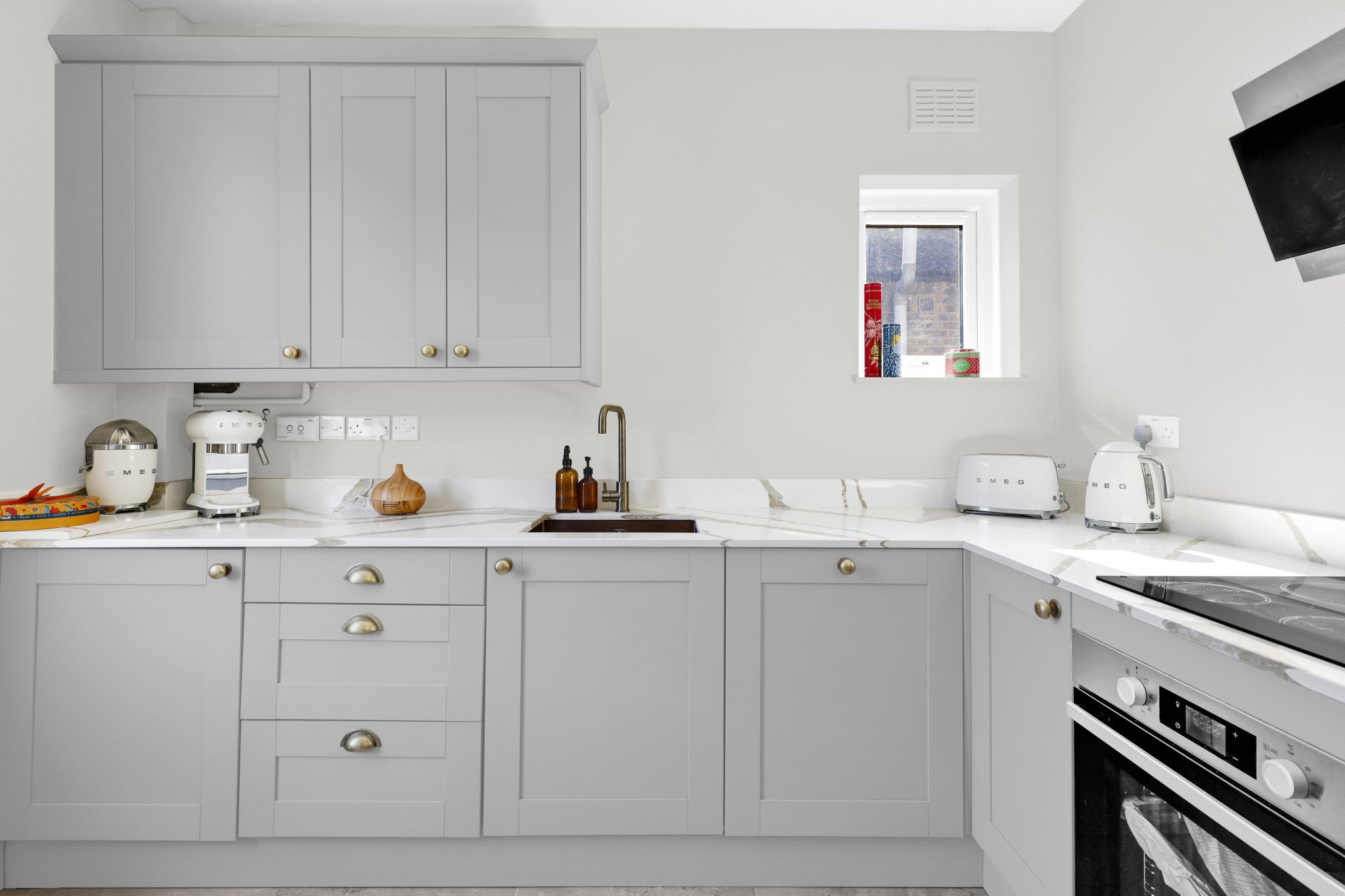 Flat Fernbrook Road in Greater London